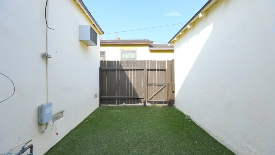 Building Photo - 12210 Culver Blvd