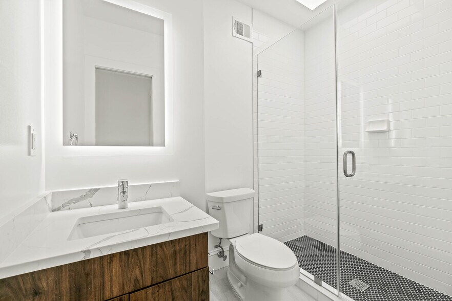 Bathroom 1 - 1751 U St NW