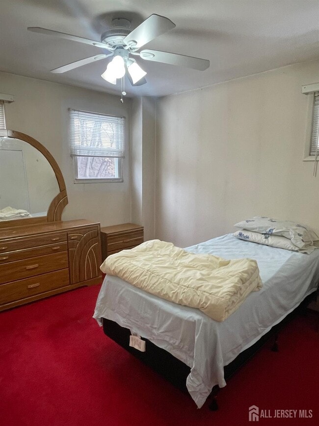 Building Photo - 92 Holly Rd