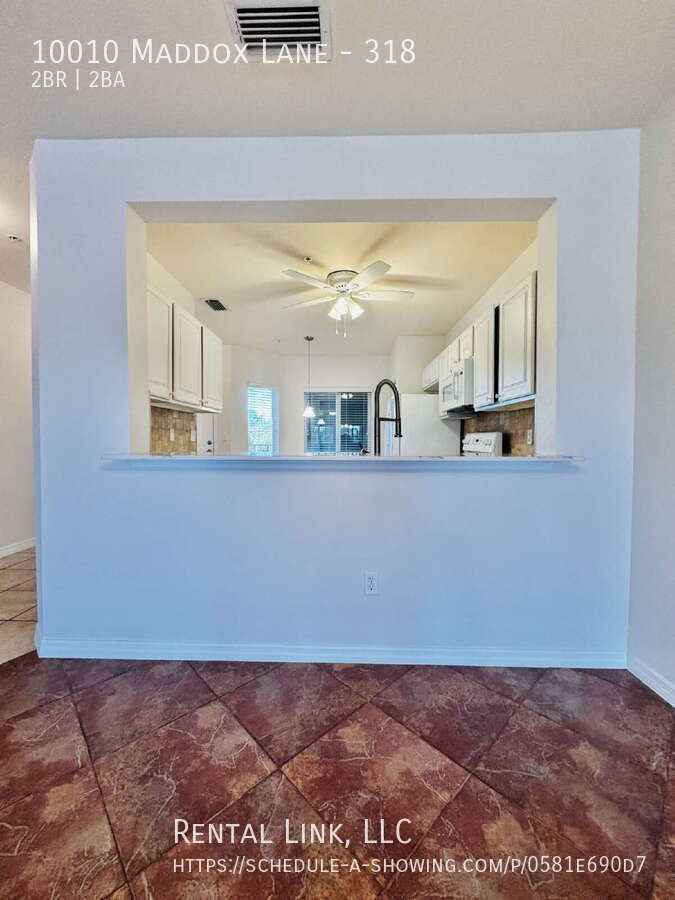 Building Photo - 10010 Maddox Ln