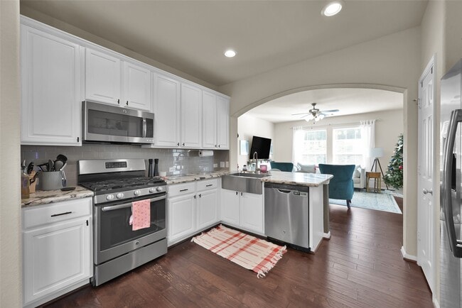 Building Photo - 21603 Rainfall Park Dr