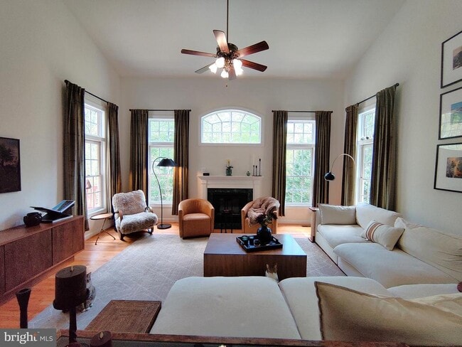 Building Photo - 7500 Tahoe Ct