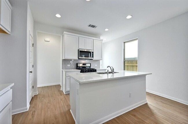Building Photo - 12311 Zenyatta Dr