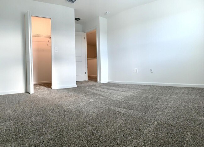 Building Photo - 10696 Words Dr