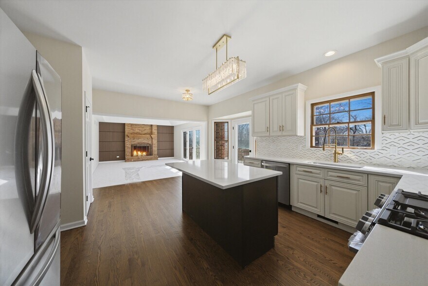 Building Photo - 1215 Triple Crown Ct