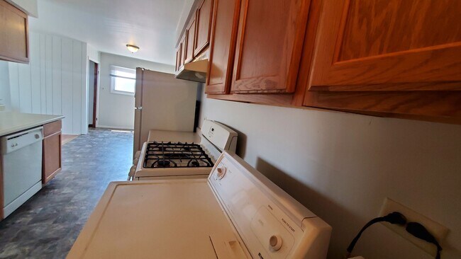 Building Photo - Tinley Park Condo