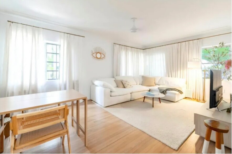 Building Photo - 817 Meridian Ave