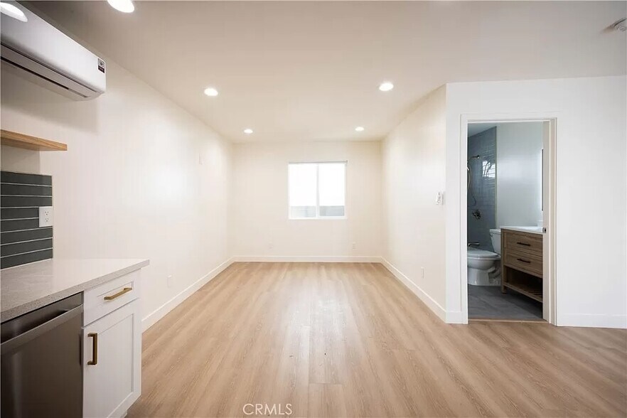 Living Room - 355 N Colorado Pl