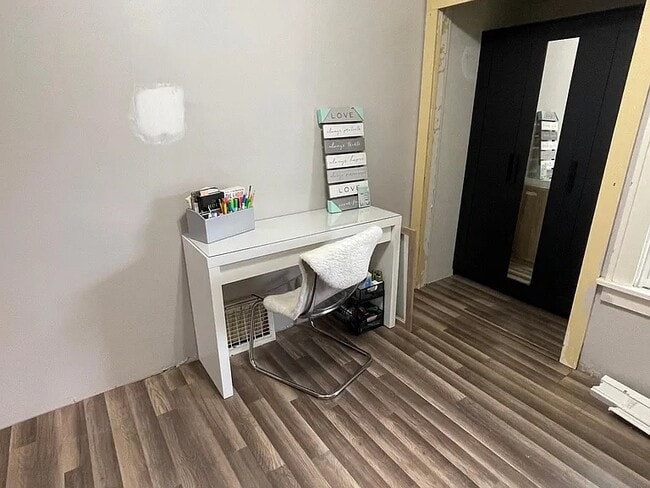 Building Photo - 926 N 12th St