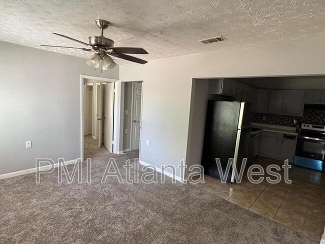 Building Photo - 139 Lawton St SW