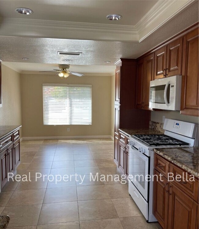 Building Photo - Charming Corner-Lot Home on a Peaceful Cul-de-Sac!