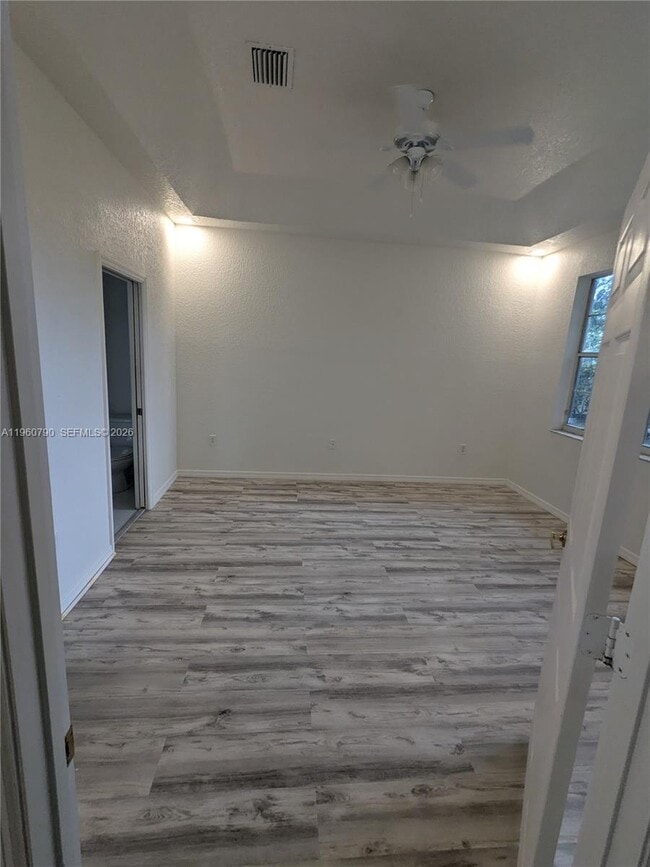 Building Photo - 7700 S Aragon Blvd