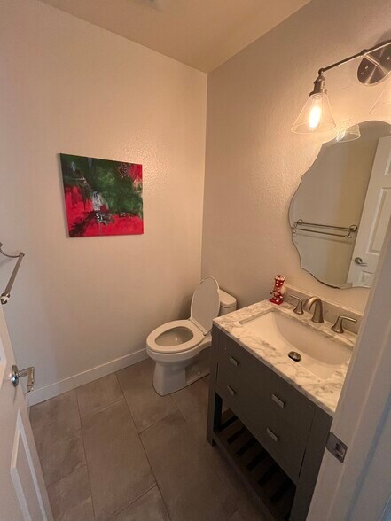 Building Photo - 7435 Arucauna Ct