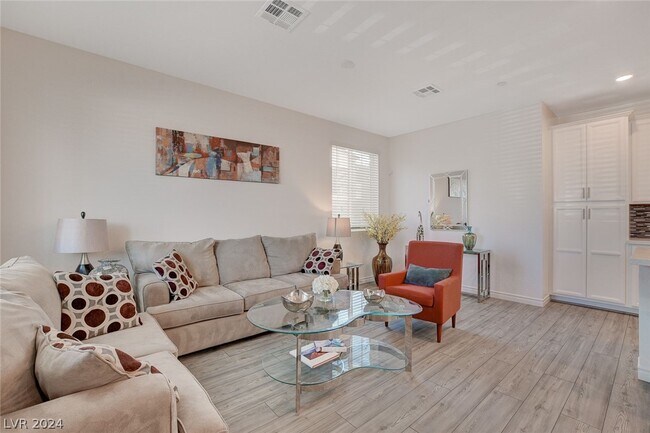 Building Photo - 7320 N Decatur Blvd