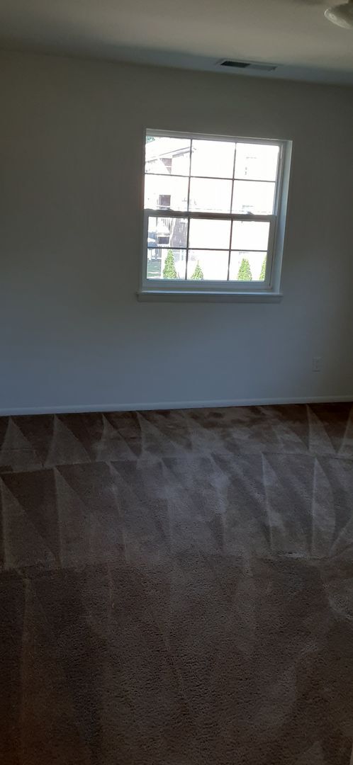 Building Photo - Two Bedroom One Bath