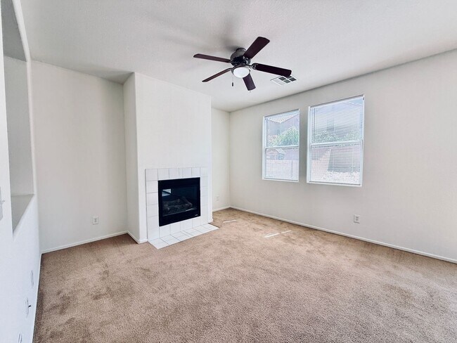 Building Photo - Available Now-Lovely Two Story Home!  Make it yours!