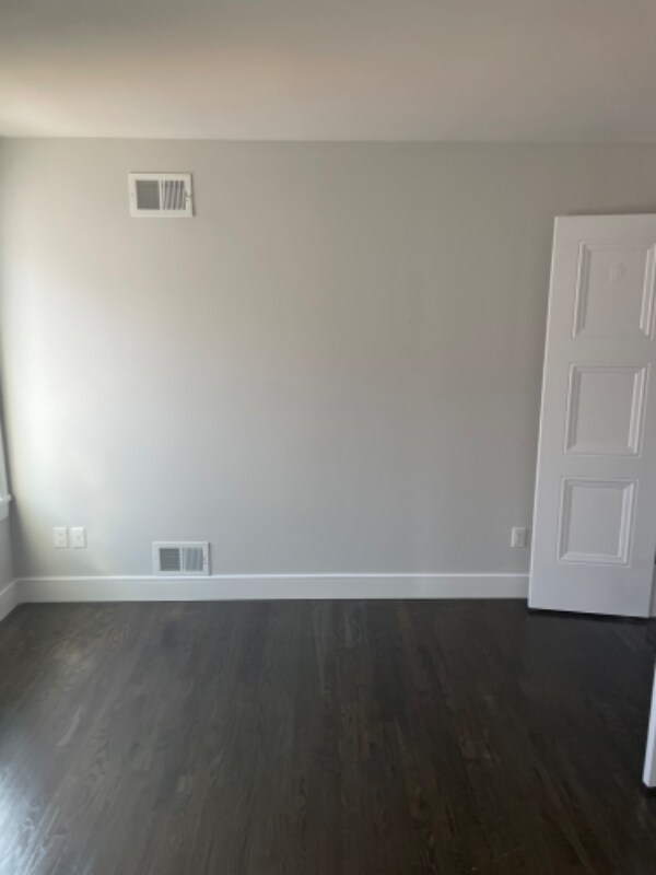 Building Photo - 16 Bartlett Ave