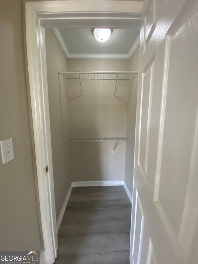 Building Photo - 323 The Plaza