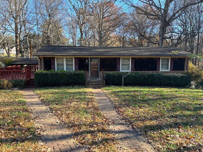 Primary Photo - Charming Home for Rent on Quiet Cul-de-Sac!