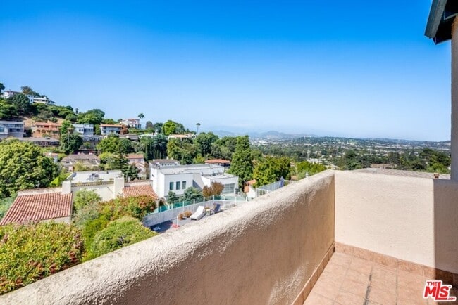 Building Photo - 3365 Ley Dr