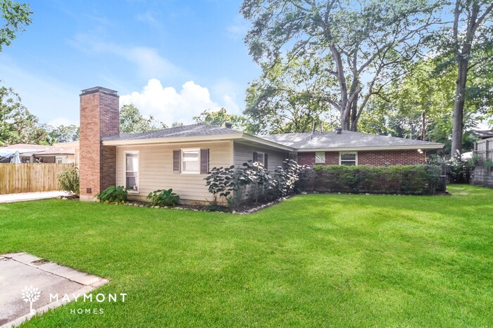 Building Photo - 711 Forestdale Dr