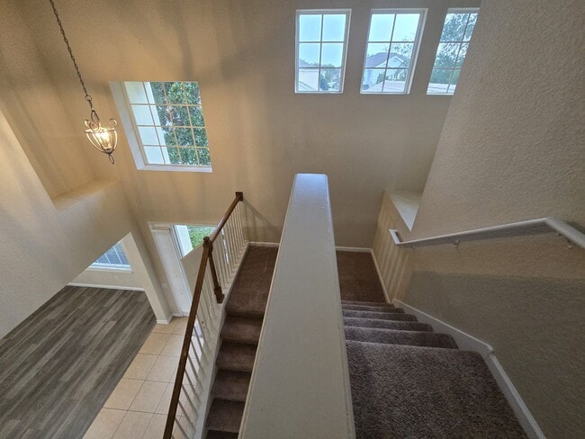 Building Photo - Beautiful home in Gated community