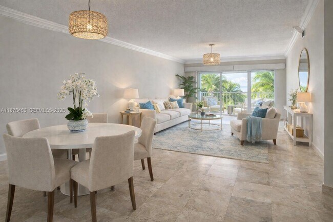 Building Photo - 500 Bayview Dr