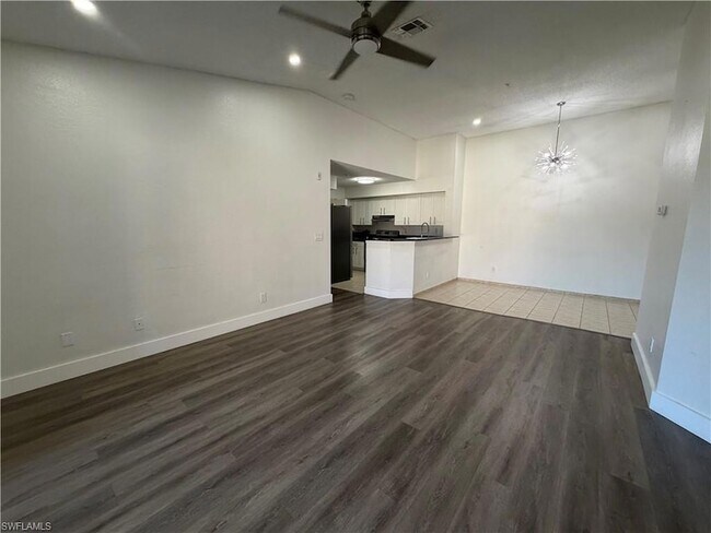 Building Photo - 8275 Ibis Club Dr