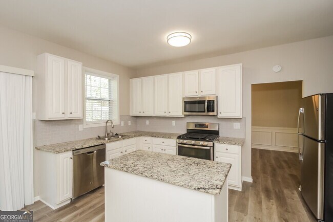 Building Photo - 428 Holland Springs Dr NW