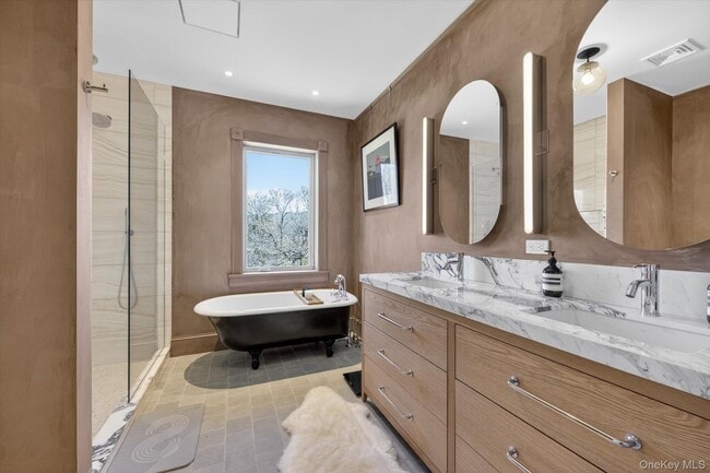 Building Photo - 22 High St