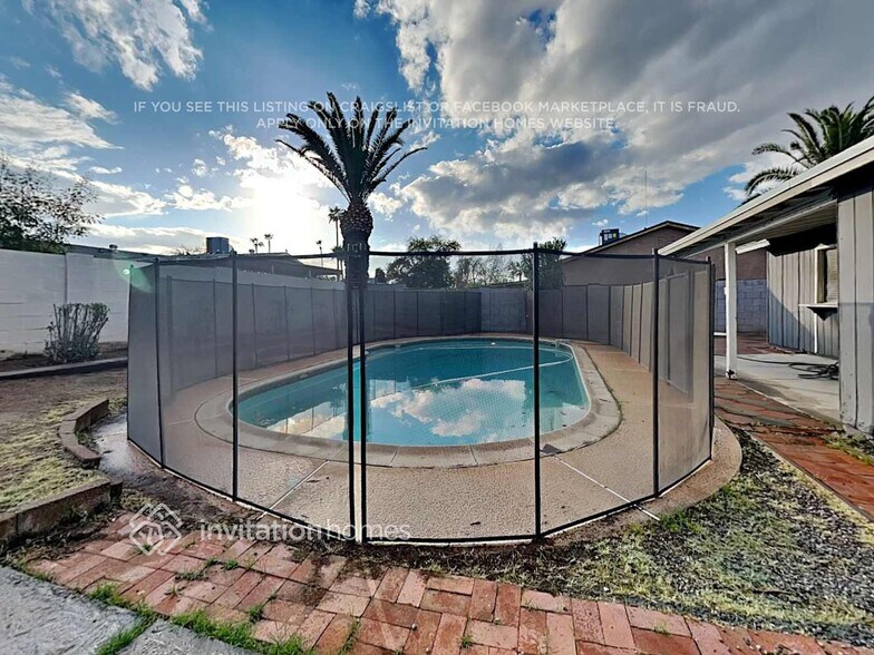 Building Photo - 4029 E Alta Vista Rd