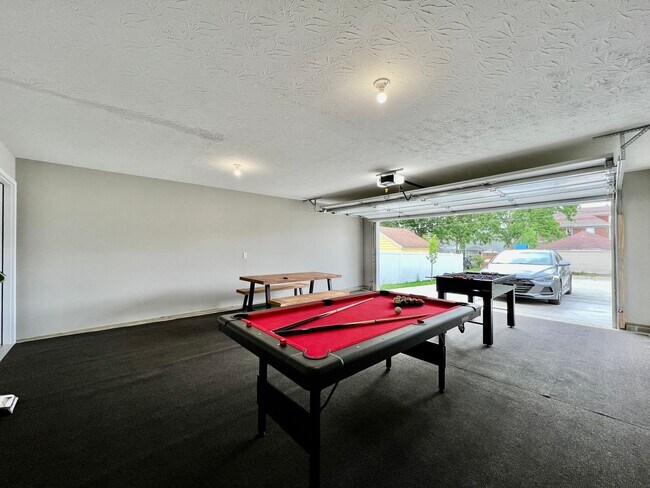 Building Photo - Brand New Home Walking distance to Spooky Nook