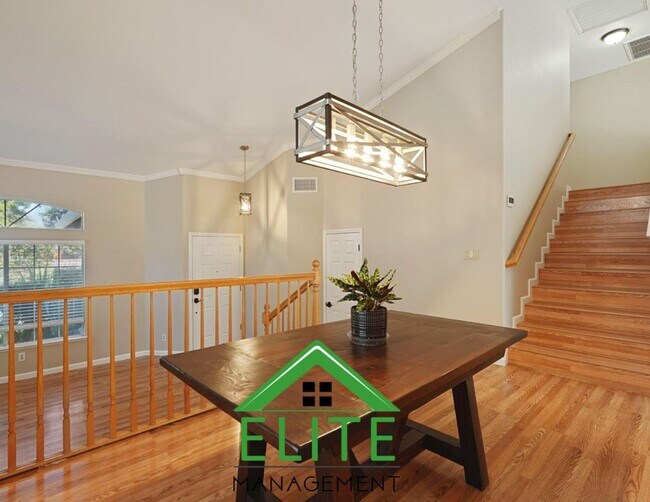 Building Photo - Spacious 4-Bedroom, 3-Bath Home in Desirab...