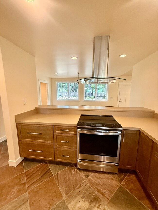 Building Photo - 13240 Loma Rica Dr