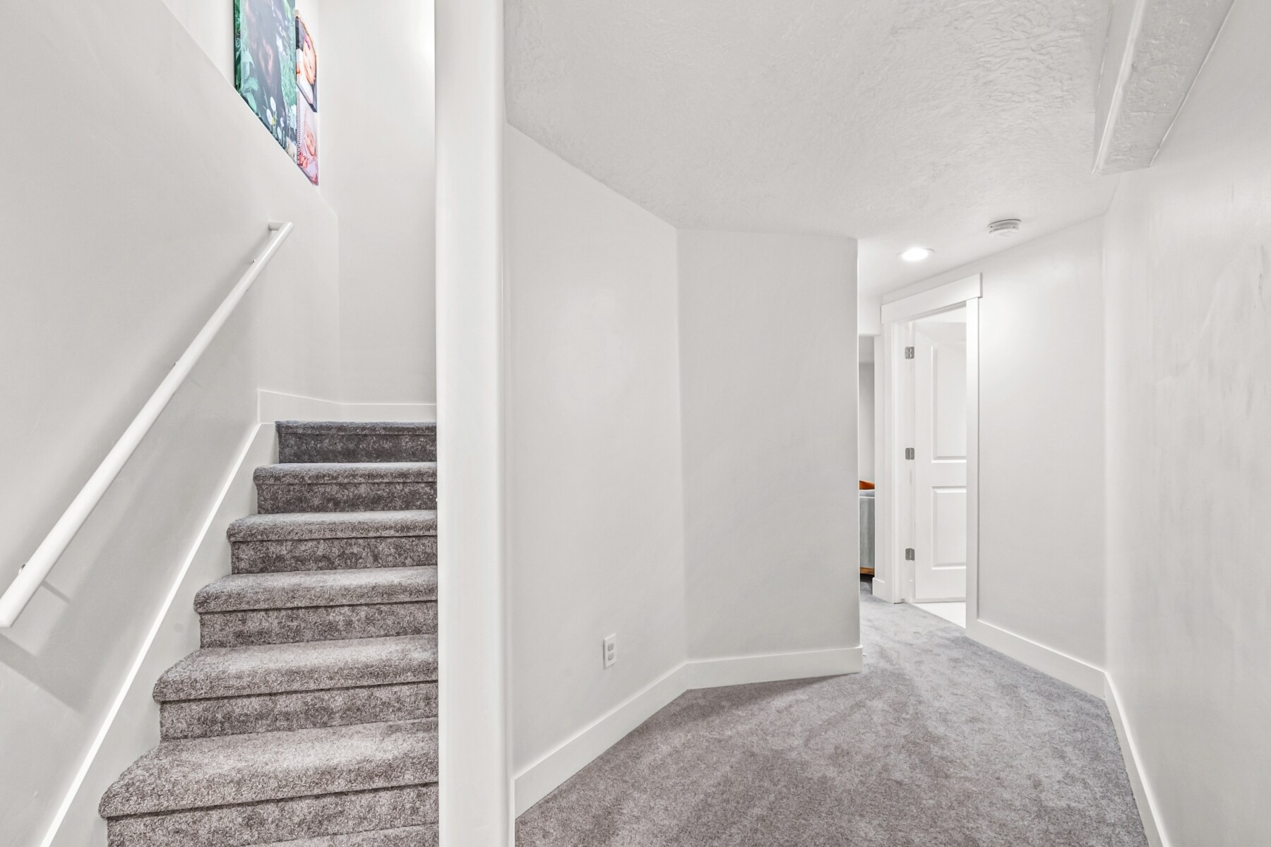 Building Photo - 4864 W Pillar Dr