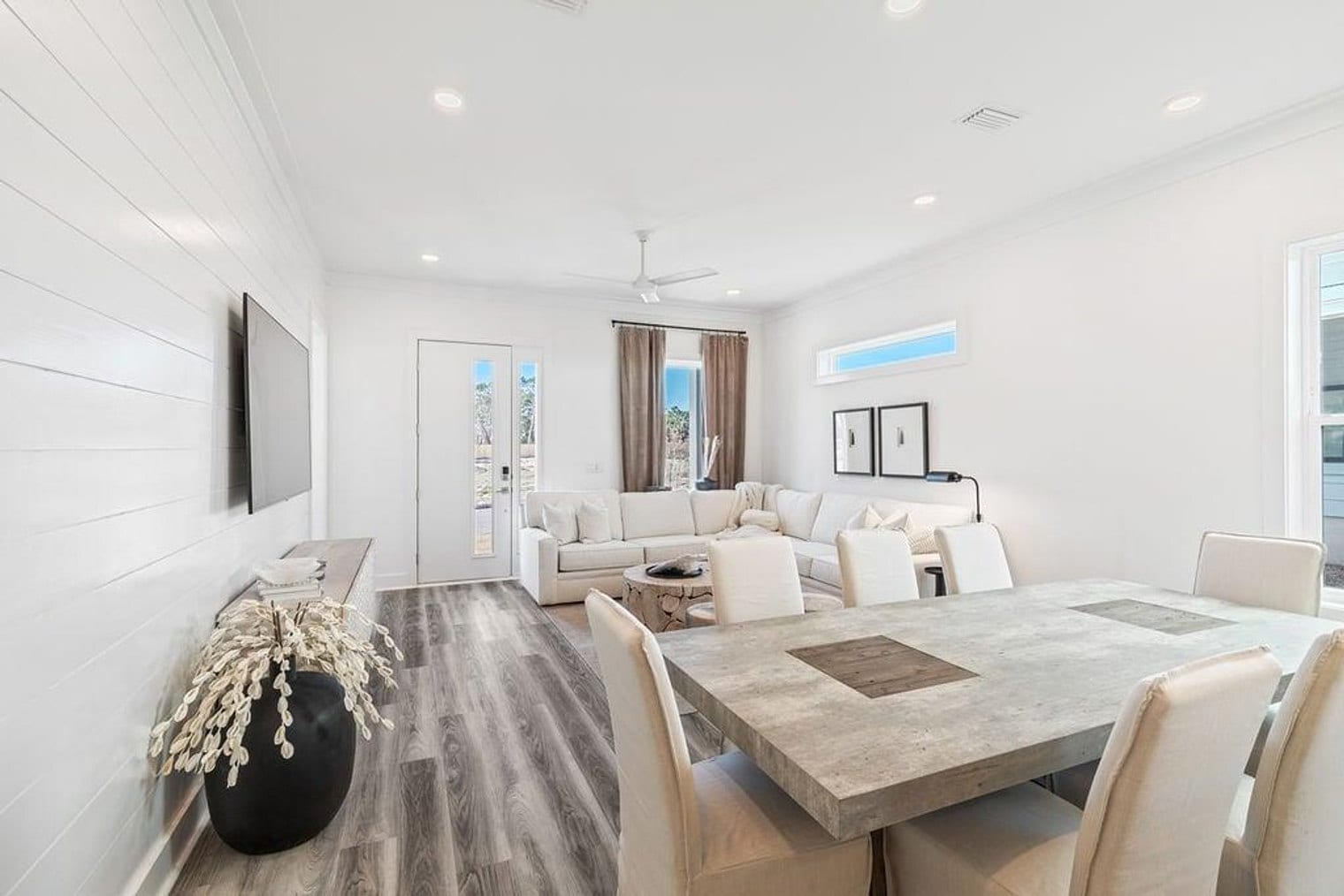 Building Photo - 24 Annabella St