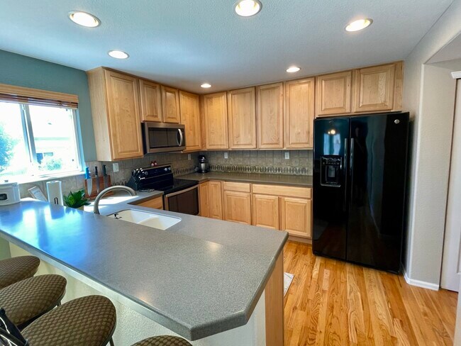 Building Photo - 5614 Blue Mountain Cir