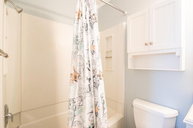 Building Photo - OFF-SEASON FURNISHED MONTHLY RENTAL AVAILABLE NOW