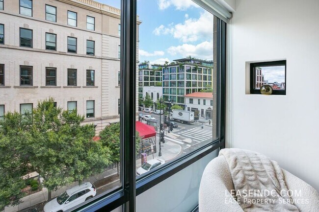 Building Photo - 1634 14th St NW