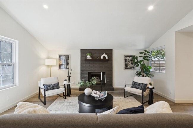 Building Photo - 2510 Burly Oak Dr