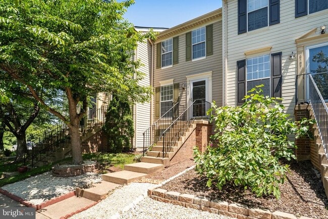 Building Photo - 6105 Jenlar Dr