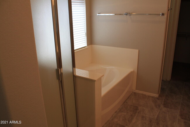 Building Photo - 6757 W Avenida Del Rey