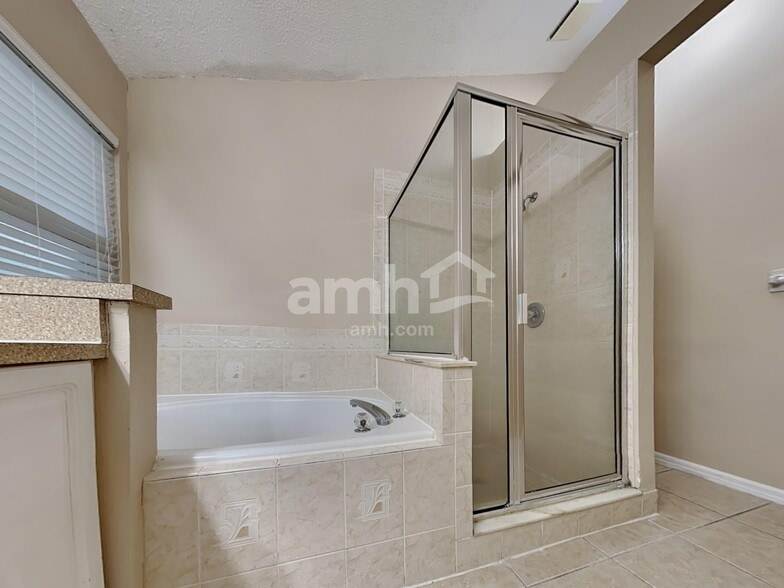 Building Photo - 28733 Midnight Star Loop