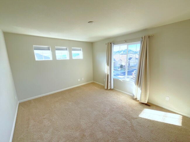 Building Photo - 2 Master Suite Townhome Available Near Voy...