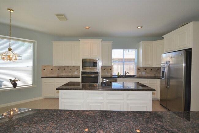 Building Photo - 1711 Emma Cove Ct