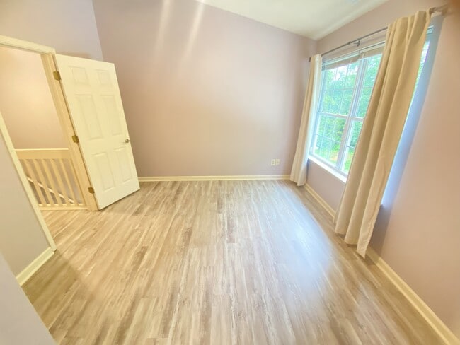 Building Photo - 3363 Myers Ct
