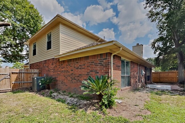 Building Photo - 10107 Sands Trail Ct