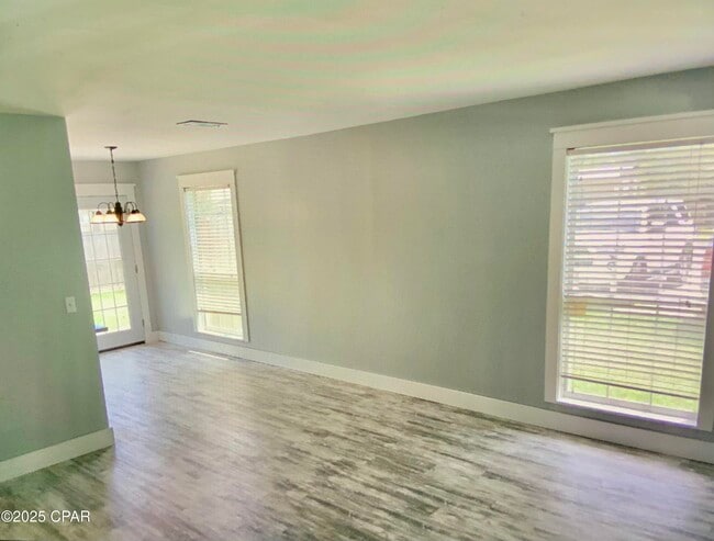 Building Photo - 1111 Fortune Ave