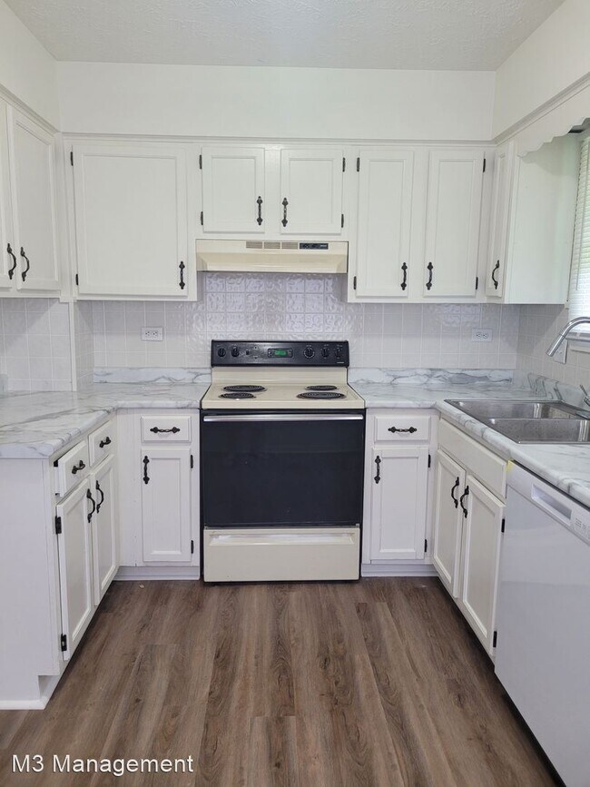 Building Photo - 3 br, 1.5 bath House - 4902 Robin Drive