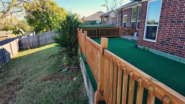 Building Photo - 3209 Grant Rd